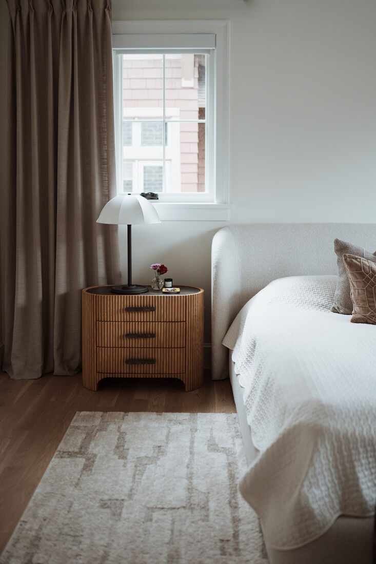 textures abound, from rug to bedding to wood reed furniture. photograph by linn 19