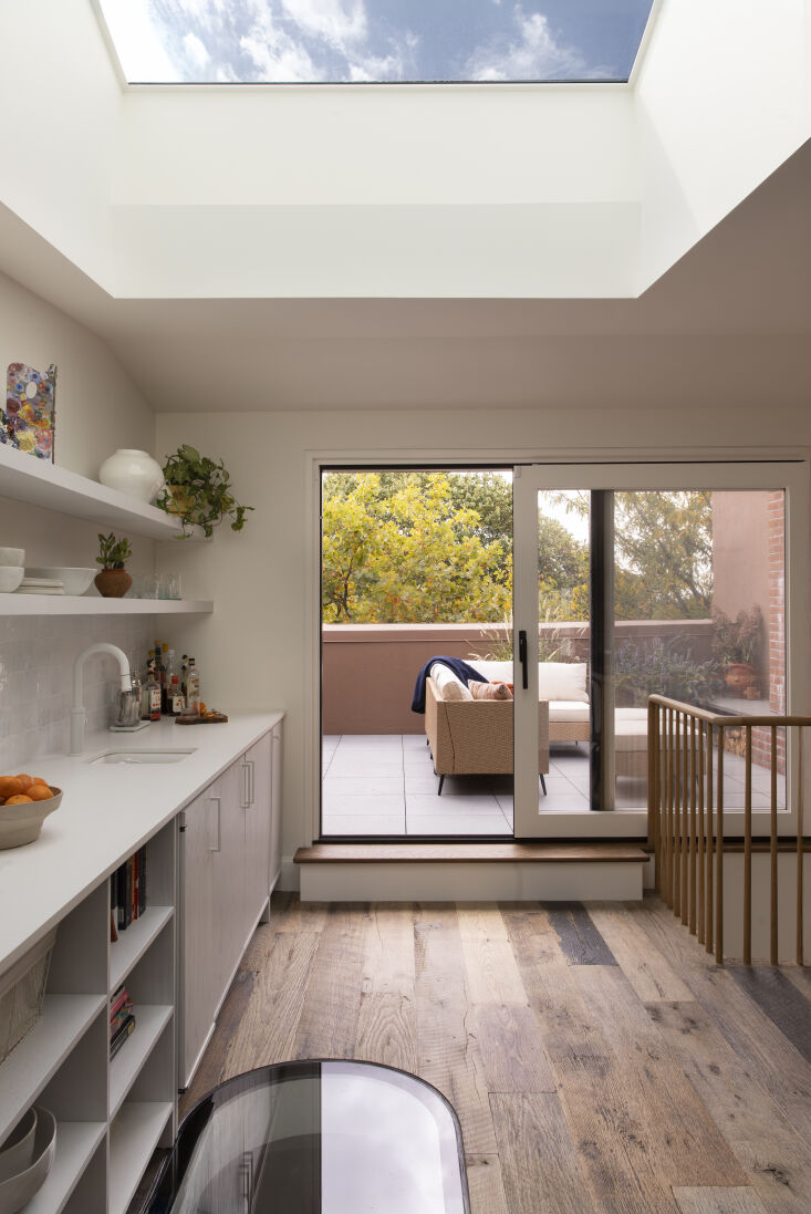 in the attic, lauren\2\17;s husband\2\17;s office is his preferre 30