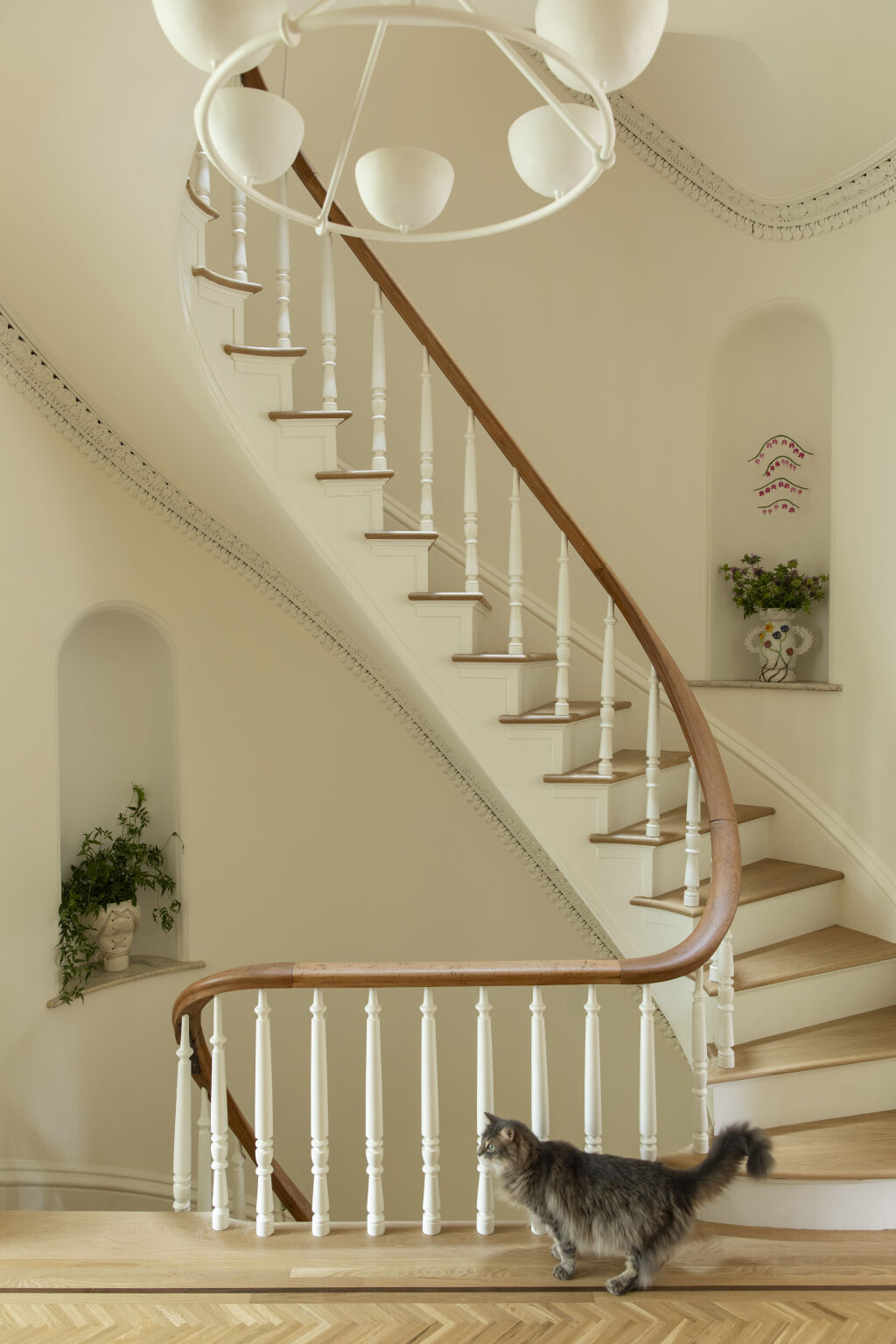 Inside an Interior Designer's 1850s Anglo-Italianate Brownstone in Brooklyn