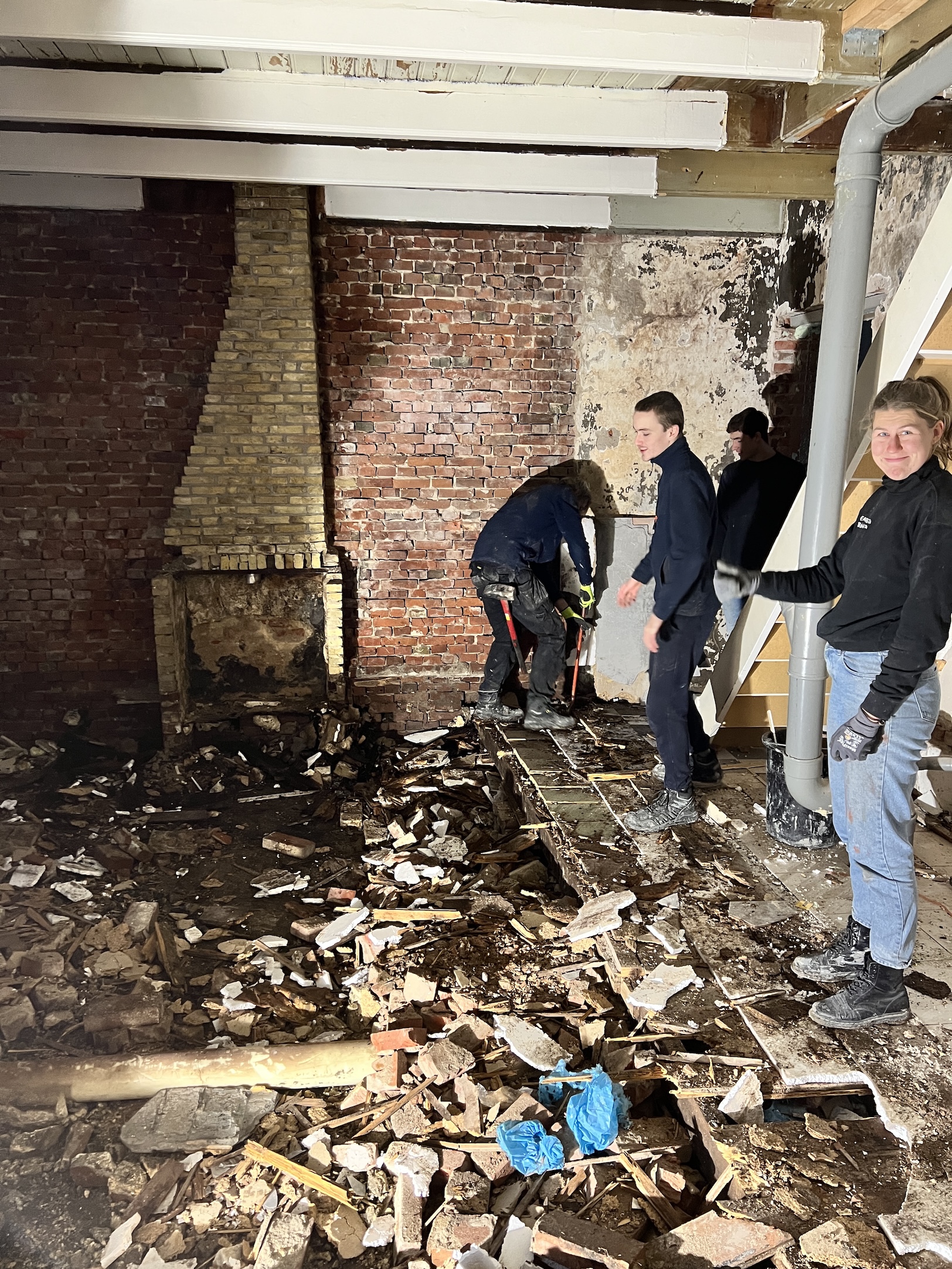 aron, irene, and aron&#8\2\17;s brother levi in the thick of things: &# 32