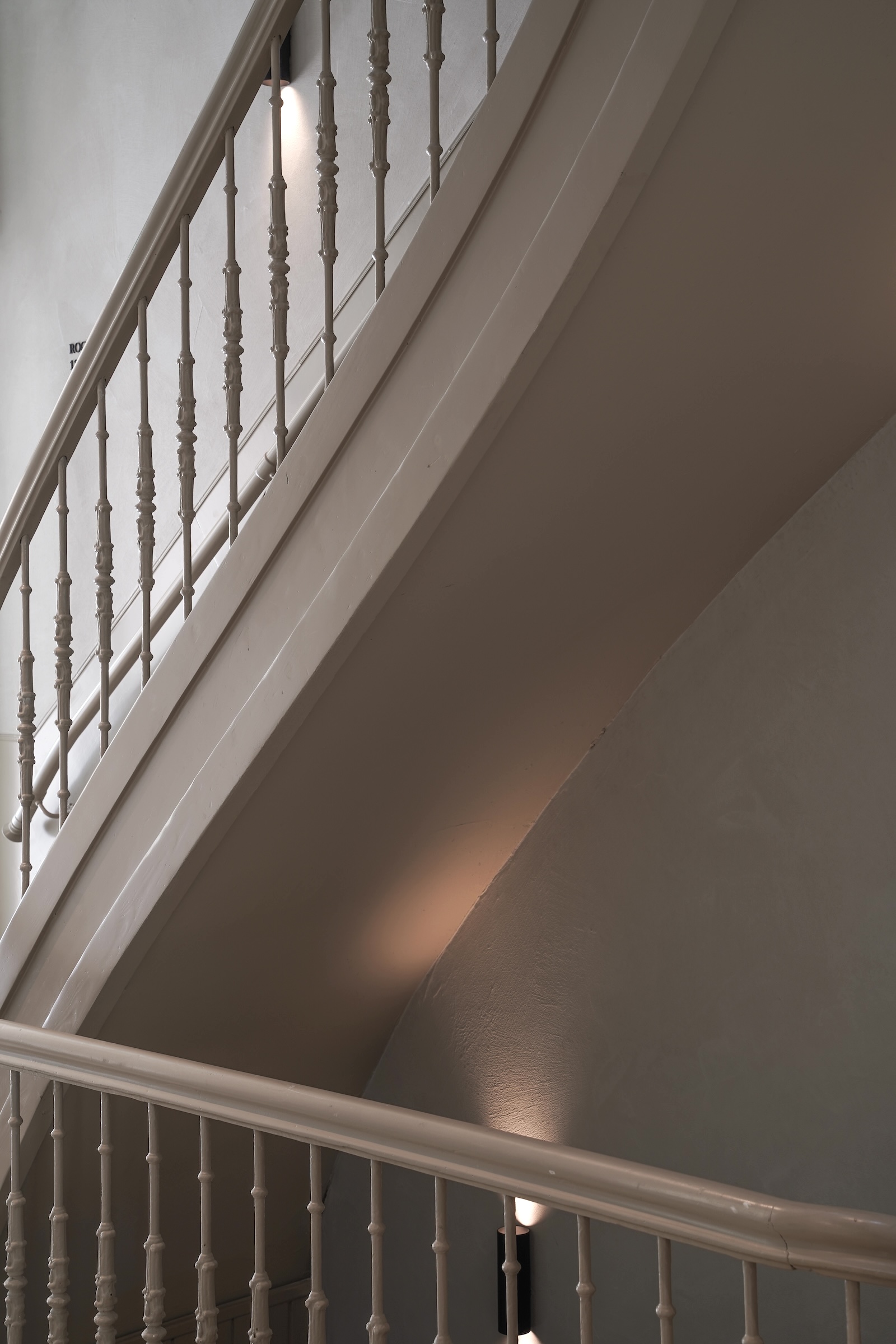 upstairs, there are \14 guest rooms, no two exactly alike. 21