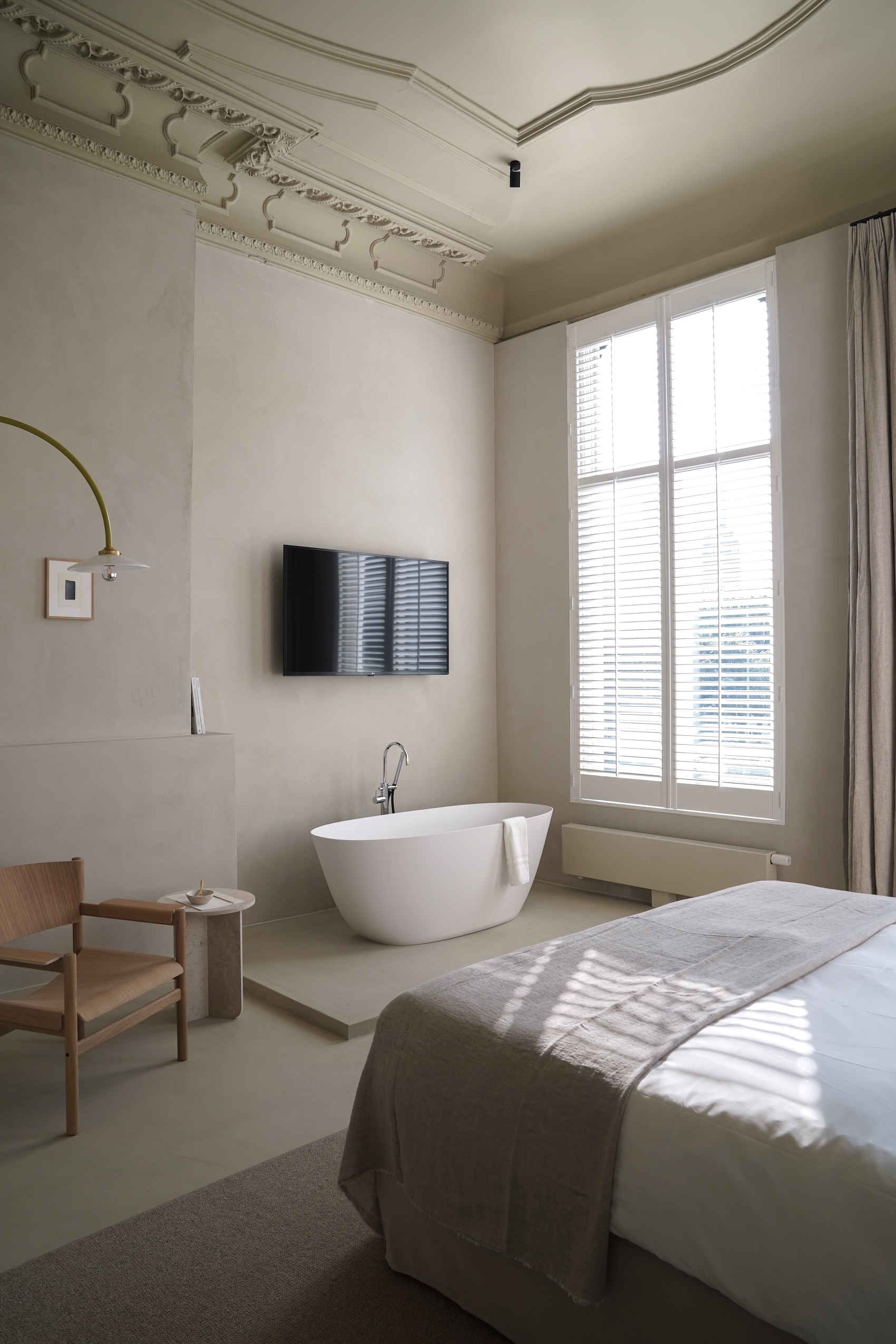 the hotel\2\17;s bathroom fittings were \2\20;selected for their  25