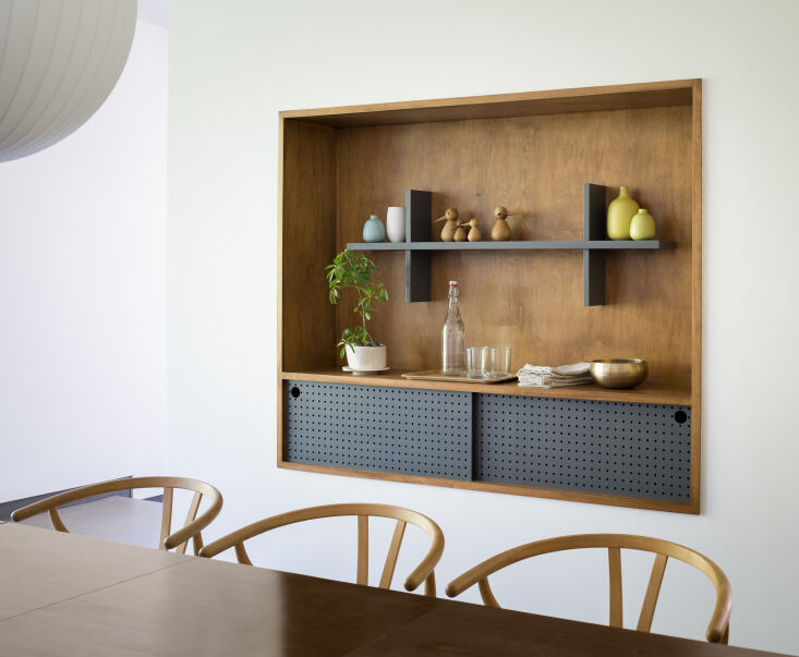 architect oonagh ryan of ora worked with benjamin moore black jack \2\133 \20 f 25