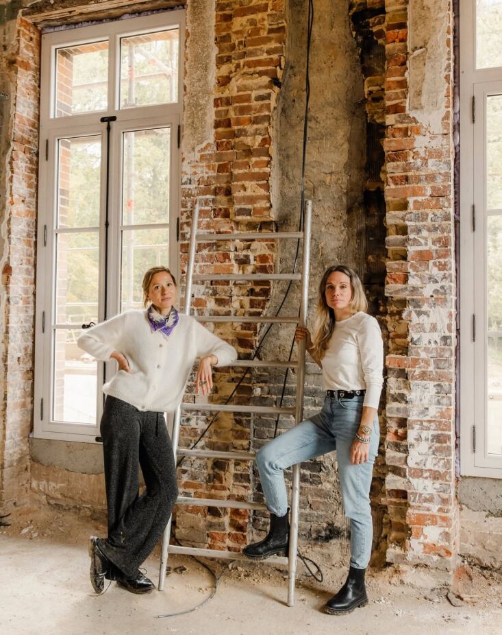 founders and friends capucine châtelier and caroline costagliola condy left pa 18