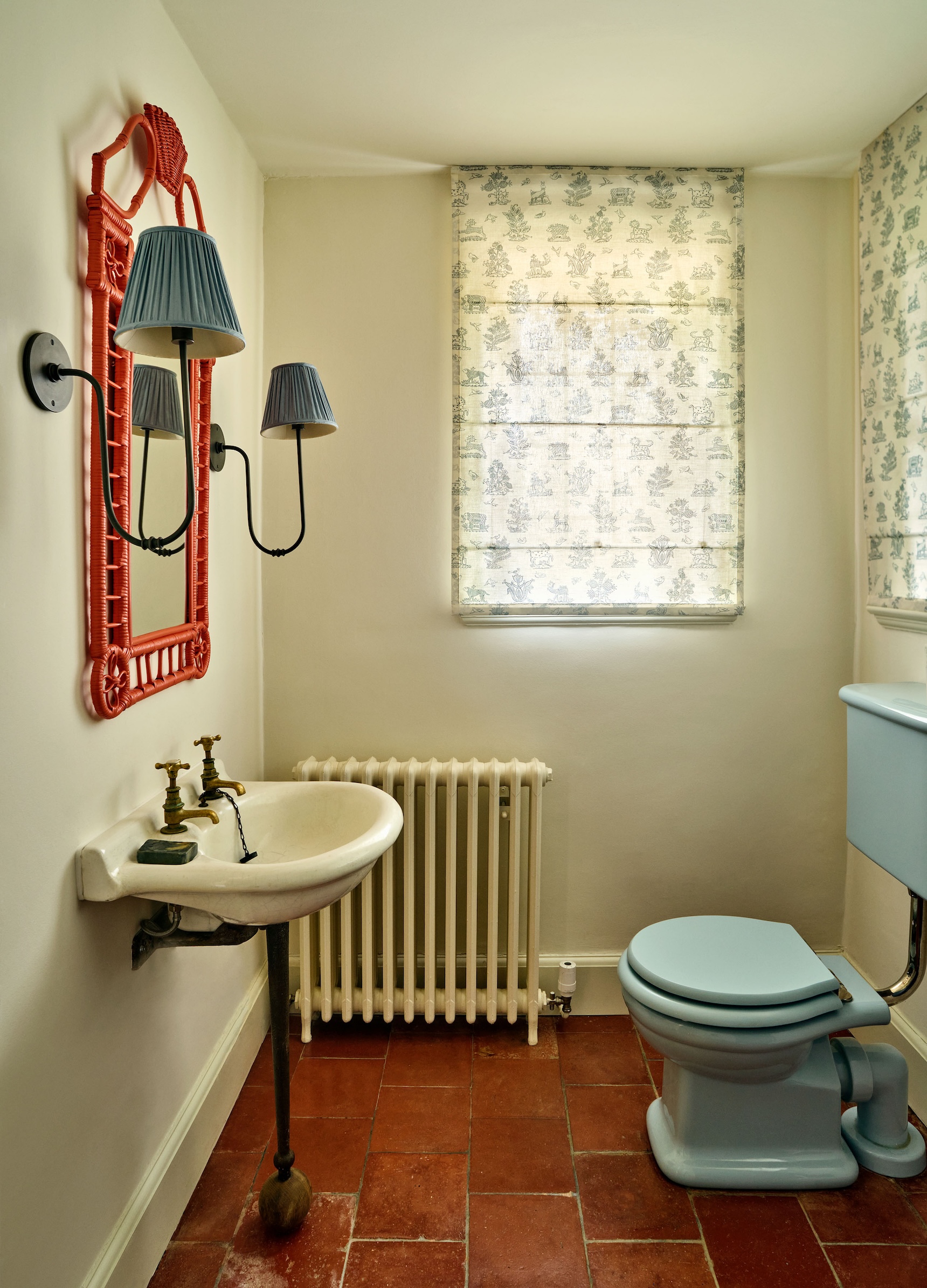 \2\20;the powder room allows for a creative license,\2\2\1; says  19