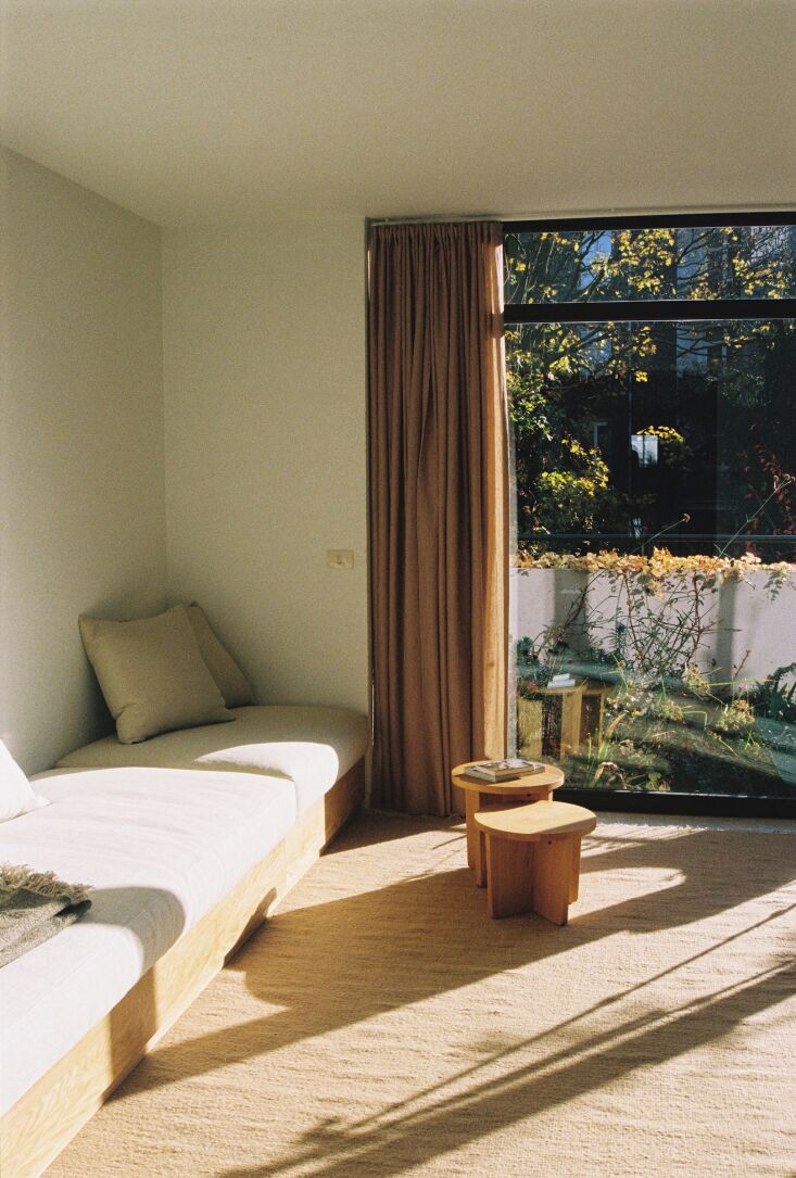 an easy ensemble—the bautier day bed, €\2,530; side tables are €4\10 and 25