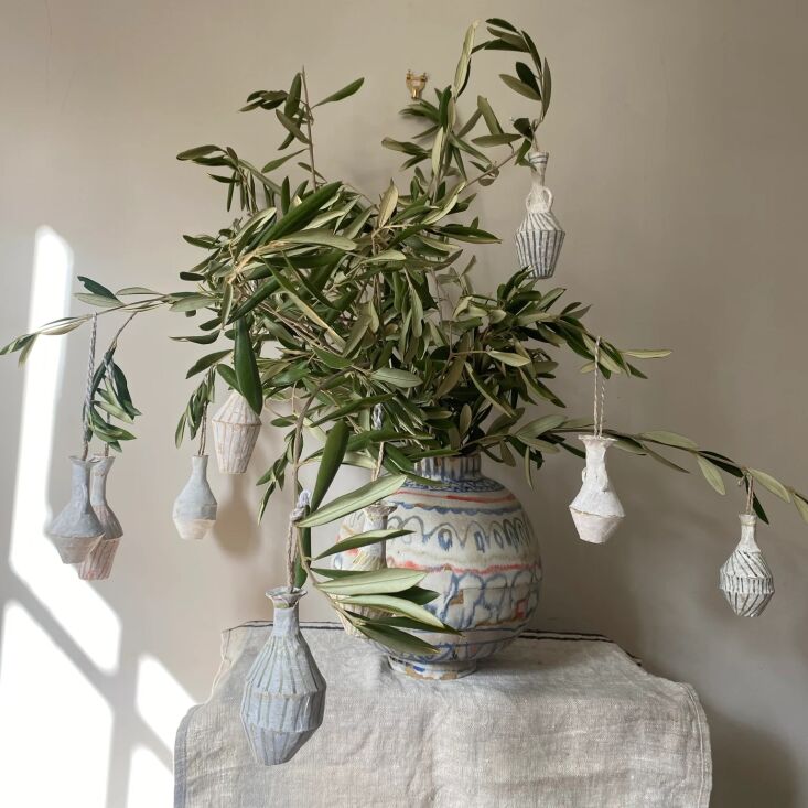 \2\20;simply beautiful, as always: kate semple’s handmade paper vessel 31