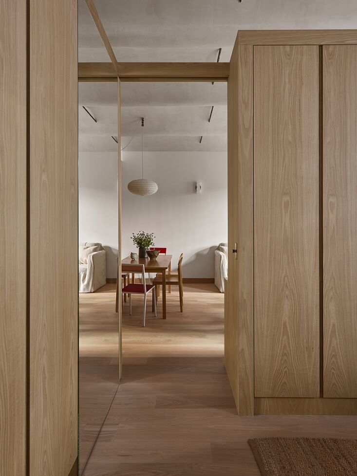 the view from the bedroom to the dining space. \2\20;from the beginning, 22