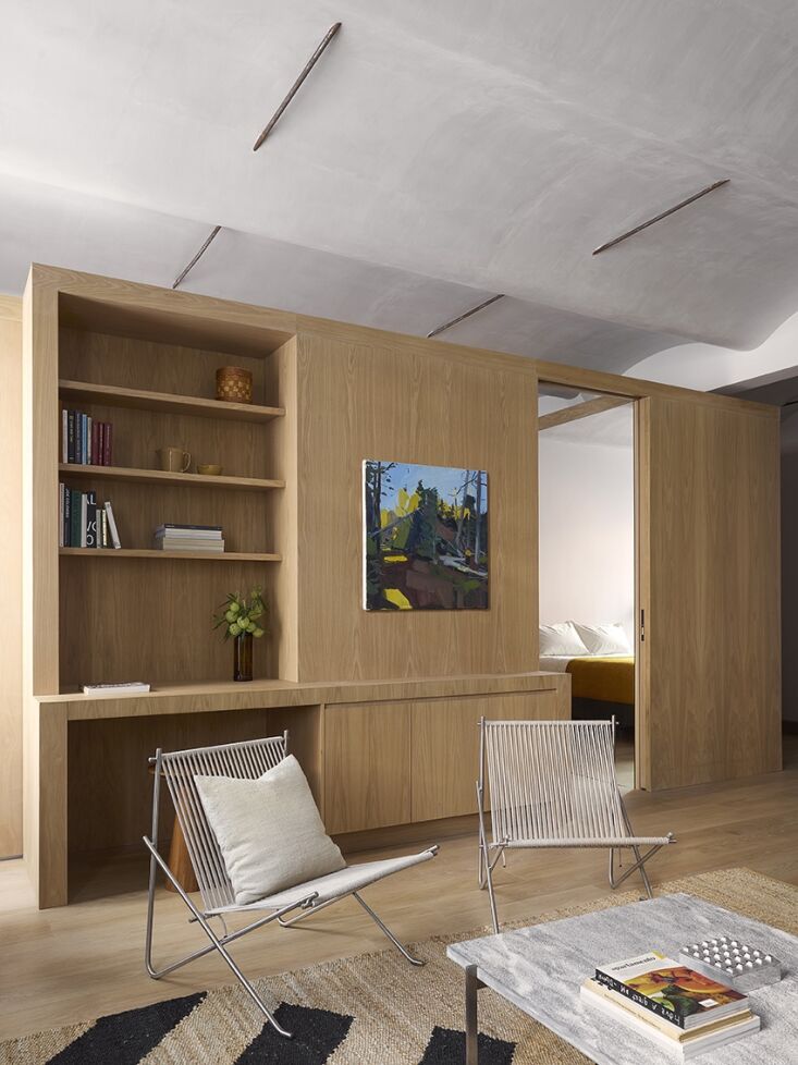 \2\20;the apartment’s small footprint greatly influenced our approach 19