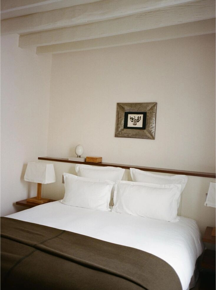 more vintage lighting in another room that sleeps two. 27