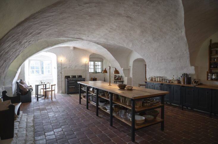 vaulted ceilings in the former service spaces date back to the medieval period  18