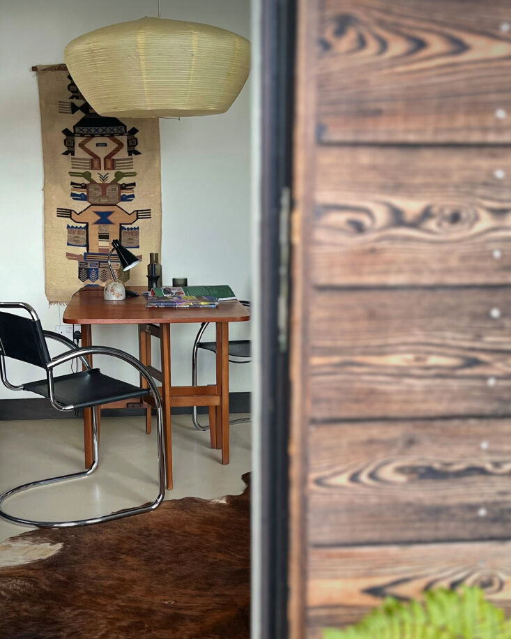 \2\20;eat in the scottish al fresco style (inside with the door open),&a 23