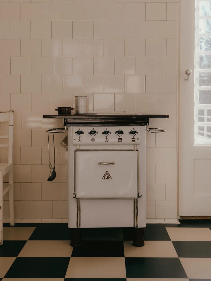 an original \1930s elin electric range. 27