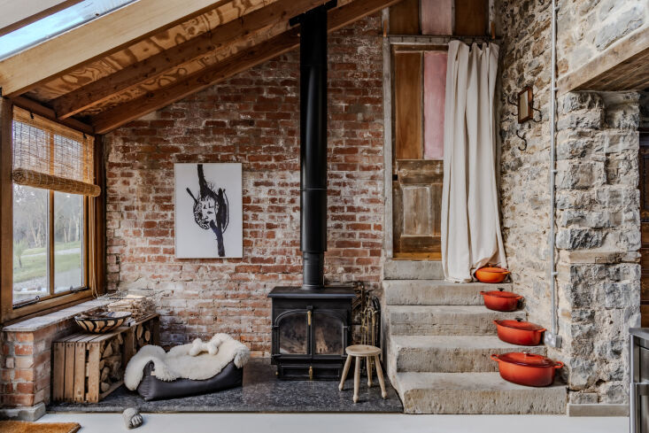 artful storage. to the right is the living room. 22