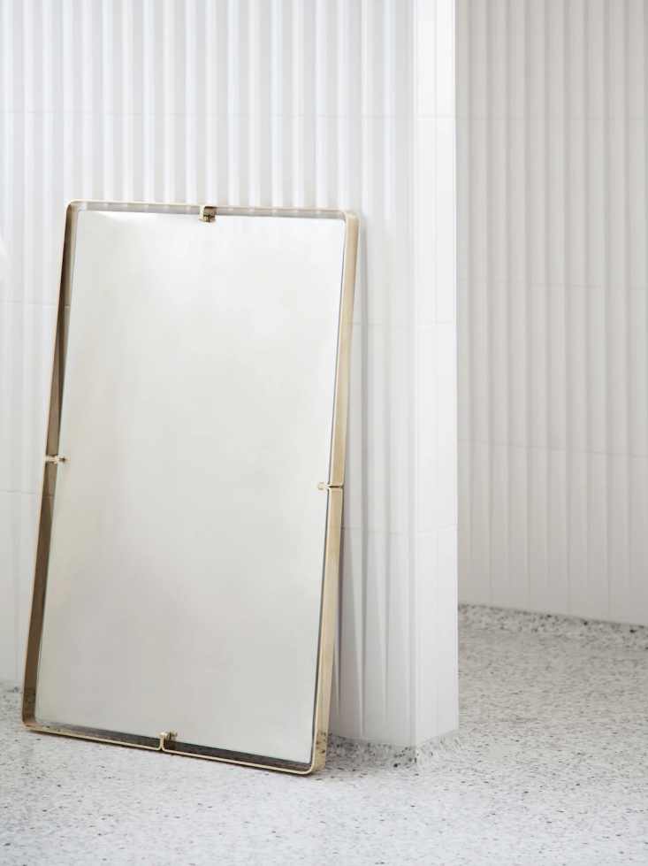 toni bathroom mirror