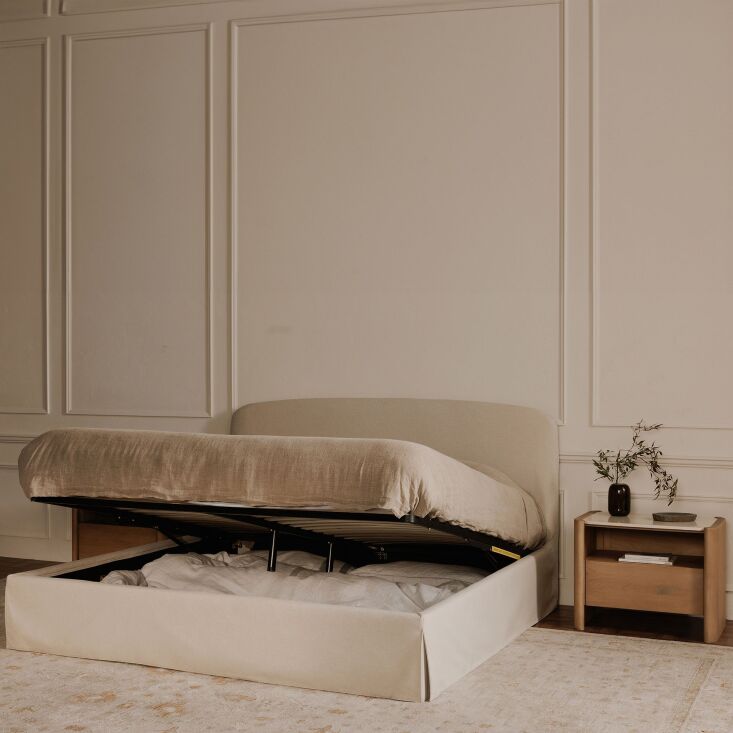 with its slipcover style base, you\2\17;d never guess there was storage  17