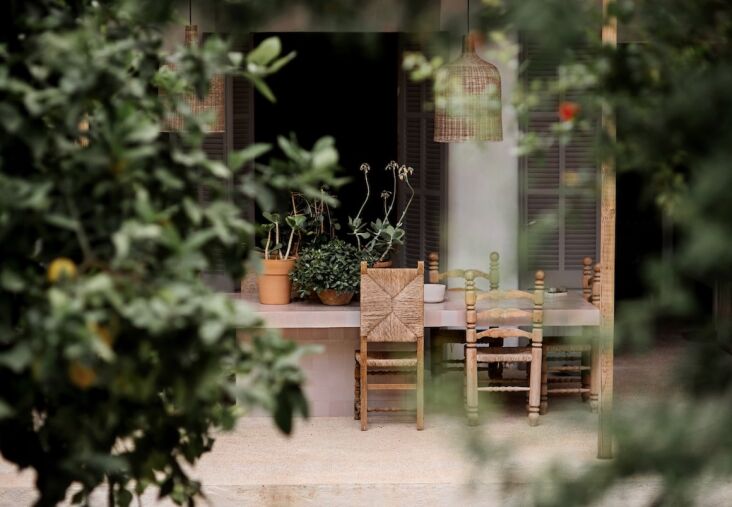 when a spanish architect friend invited september to go house hunting with him 17