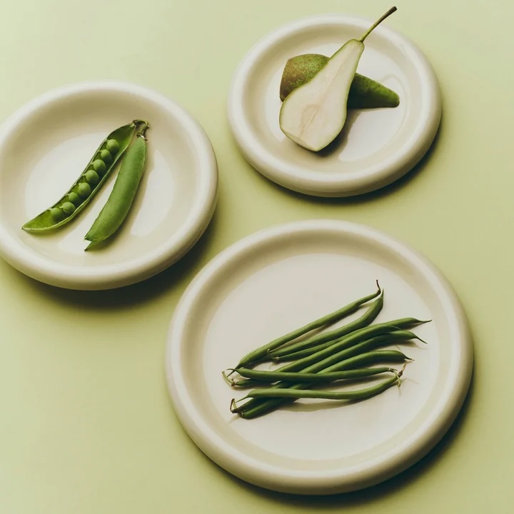 hay\2\17;s barro tableware in pistachio is the softest spring hue; \$5\1 19