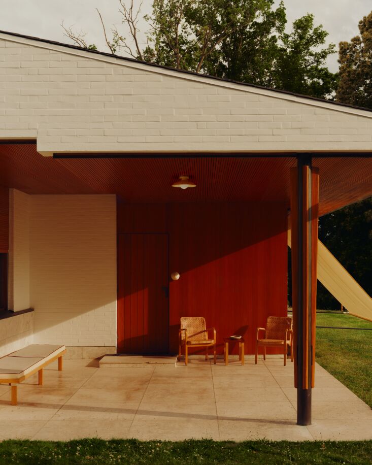 maison louis carré is open for guided tours march through november. 31
