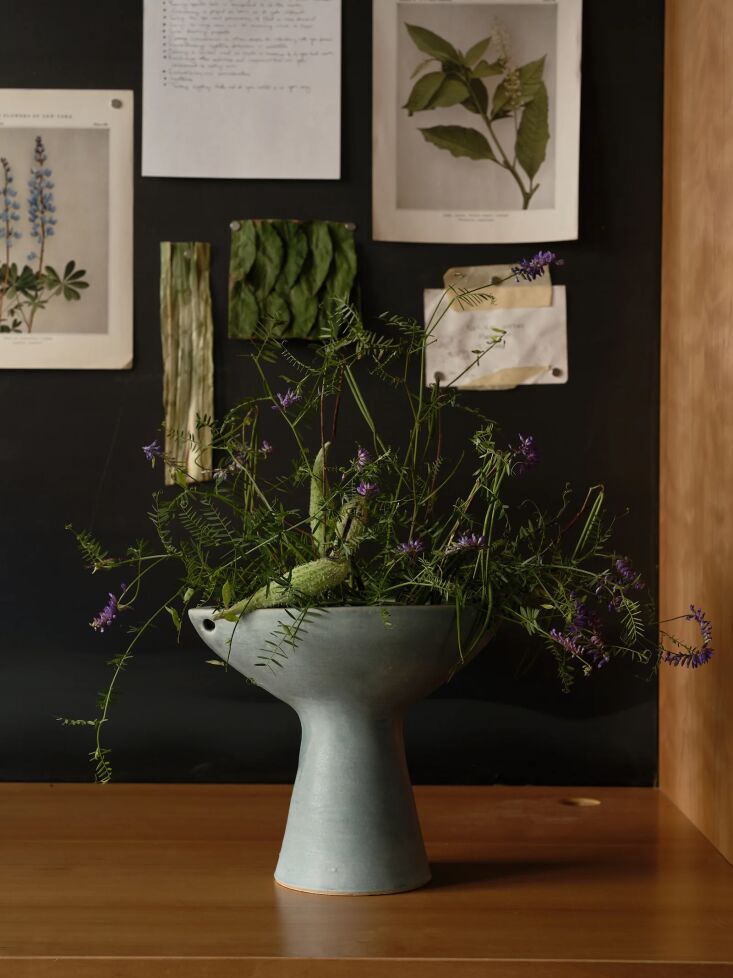 \2\20;any mother who is a gardener deserves this vase by danny kaplan i 17