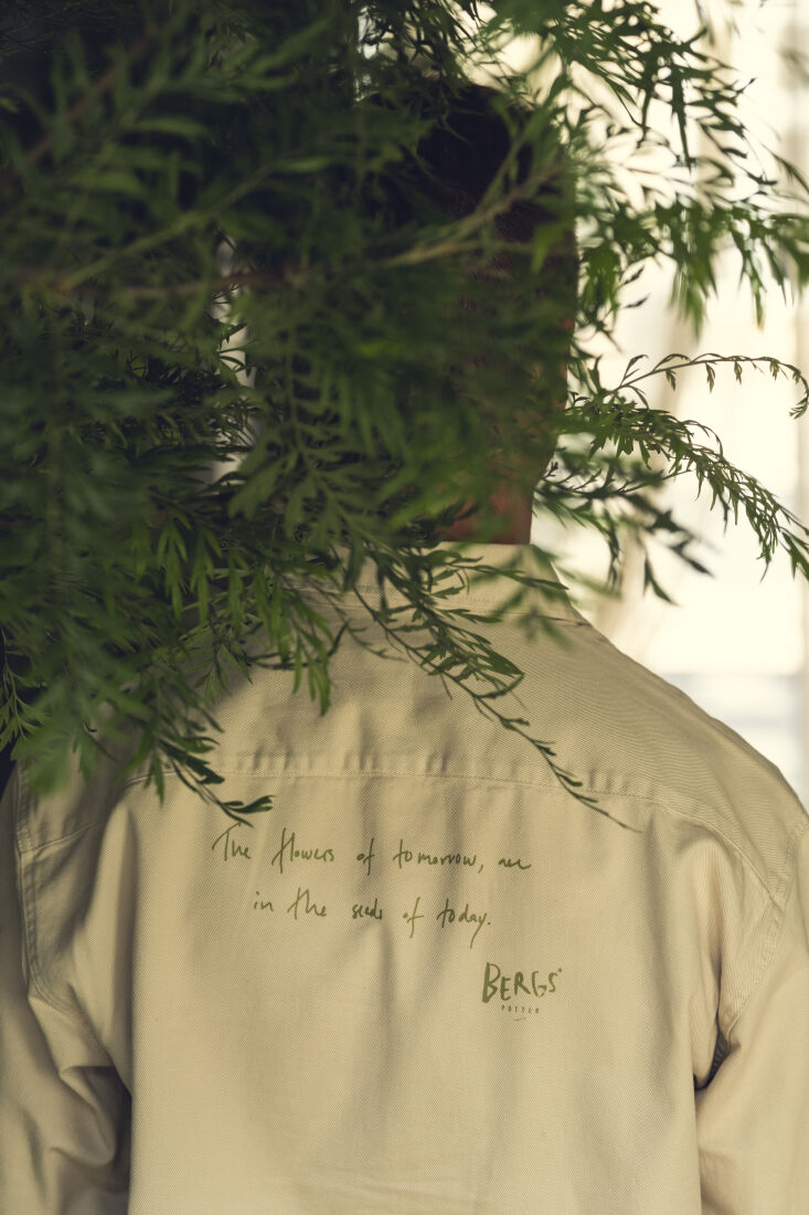 an unexpected discovery i am now obsessed with: workwear painted or embroidered 30