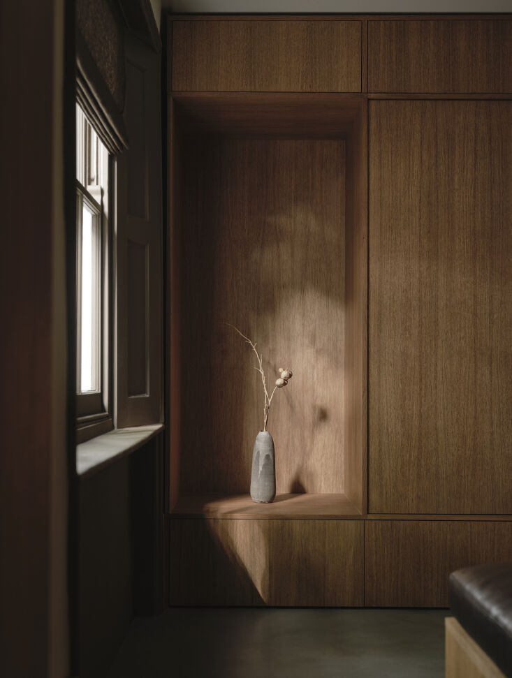 louis also incorporated a japanese tokonoma, a recessed niche designed specific 29