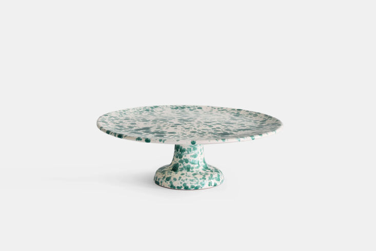 at artilleriet in sweden, the pugliese splatterware spruzzi vivente cake stand 25