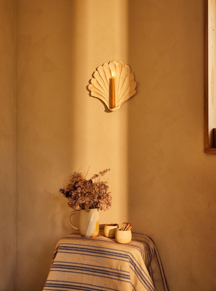 camille\2\17;s signature shell candle sconce in unglazed white stoneware 21