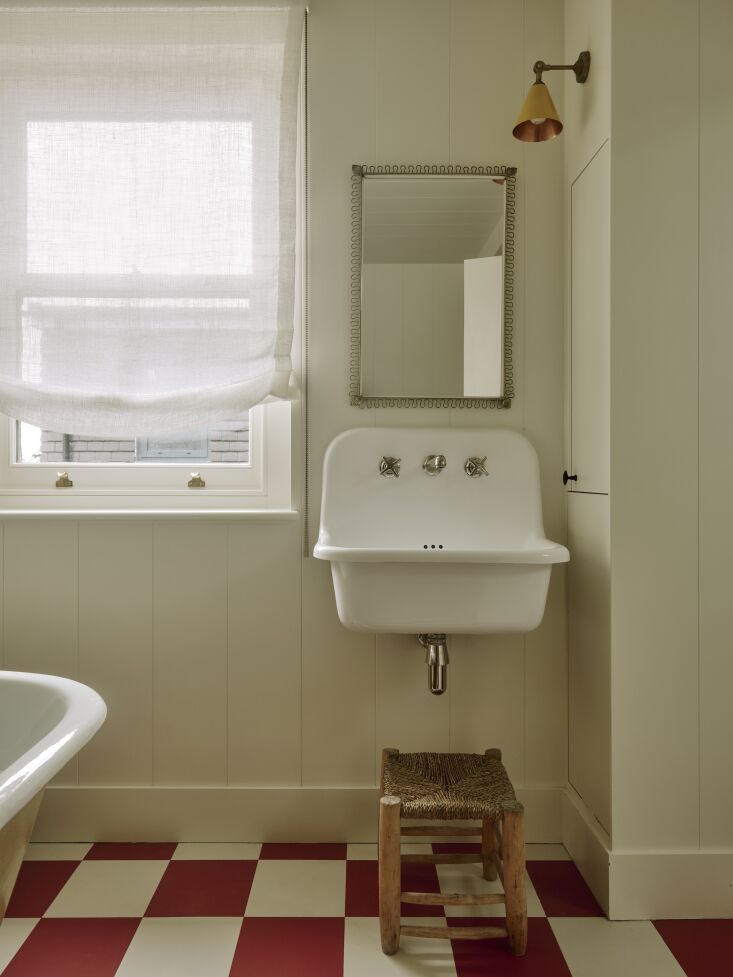 another shot of this bath, just because it\2\17;s so great. photograph b 18