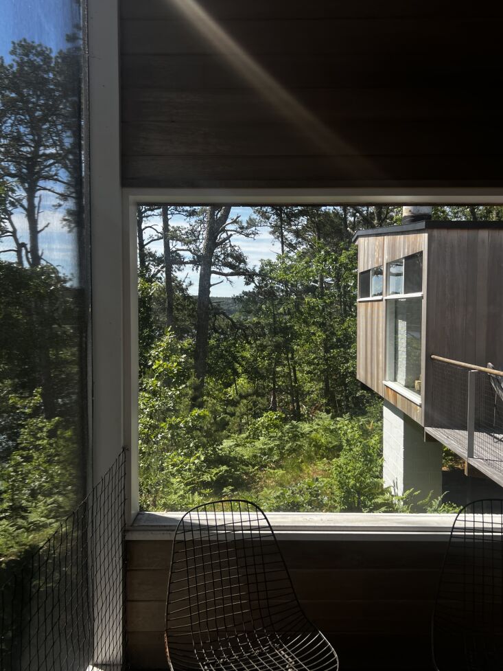 the view from the screened in porch. one really gets the sense here (and in wel 37