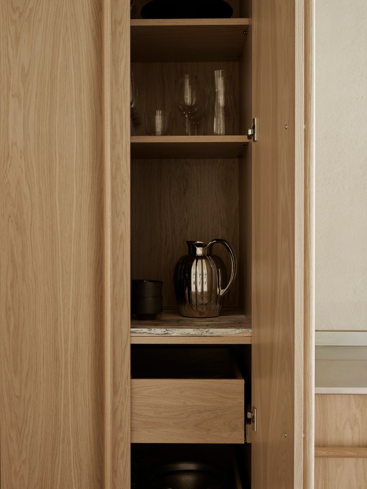 a look inside the custom pantry, with oak and fauske marble shelving. the jug i 21