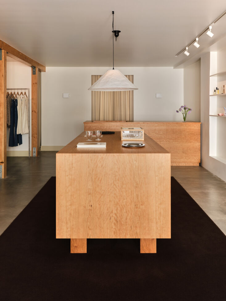 shields collaborated with hana mattingly of innen studio to maximize the shop&a 19