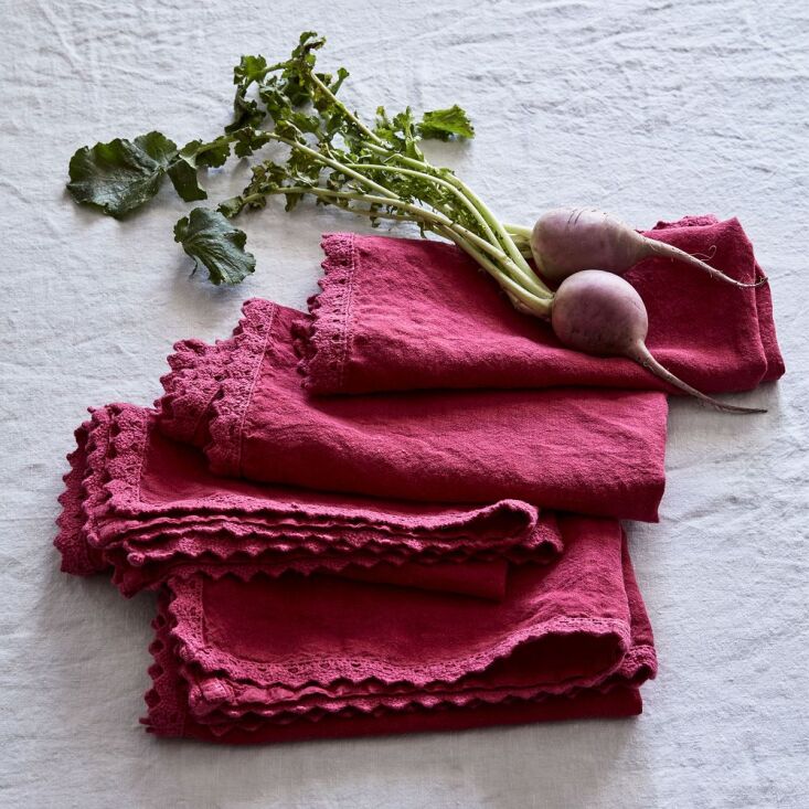 \2\20;no notes,\2\2\1; writes fan of these well priced linen napk 21
