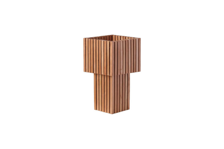 abvoe: designed by stamátios fragos who referenced greco roman columns when ma 22