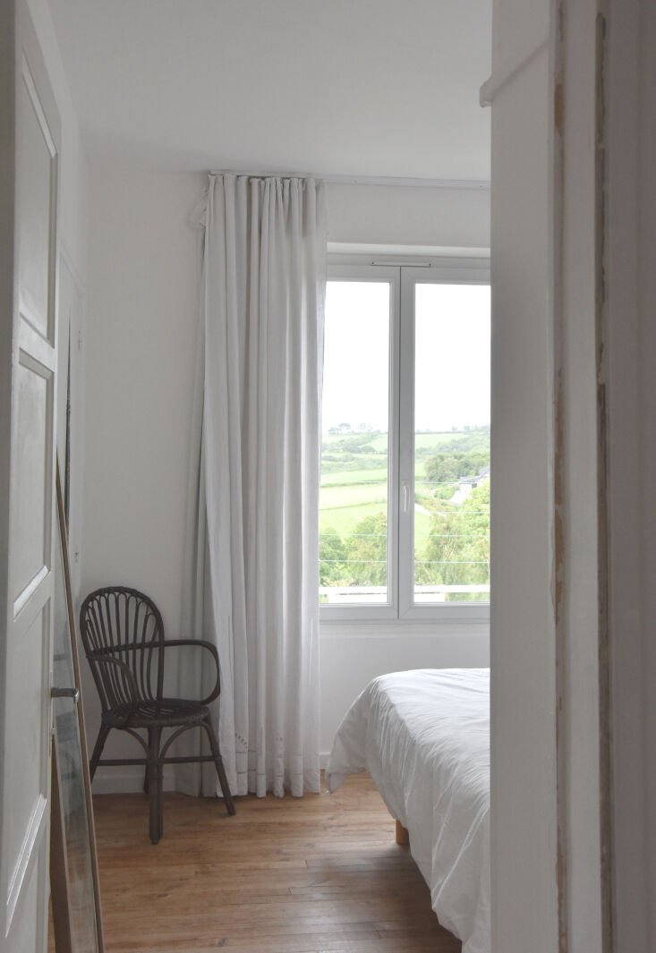 rendez vous sur la côte comprises two rentals: a 59\2 square foot (55 square m 19