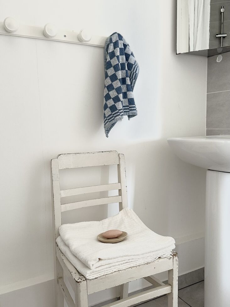 originally, there were only sinks in the bedrooms and a separate toilet. today, 31