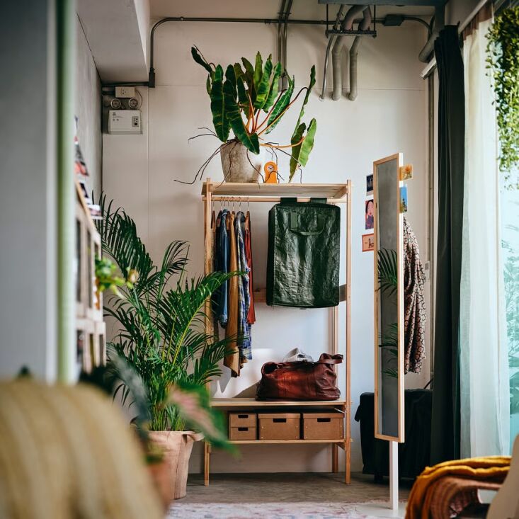 instant closet: the green kompishäng hanging storage with three compartments, 19